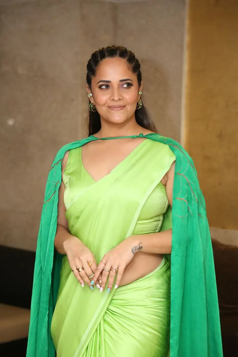 Anasuya Bharadwaj in Green Saree at Simbaa Movie Pre Release Event